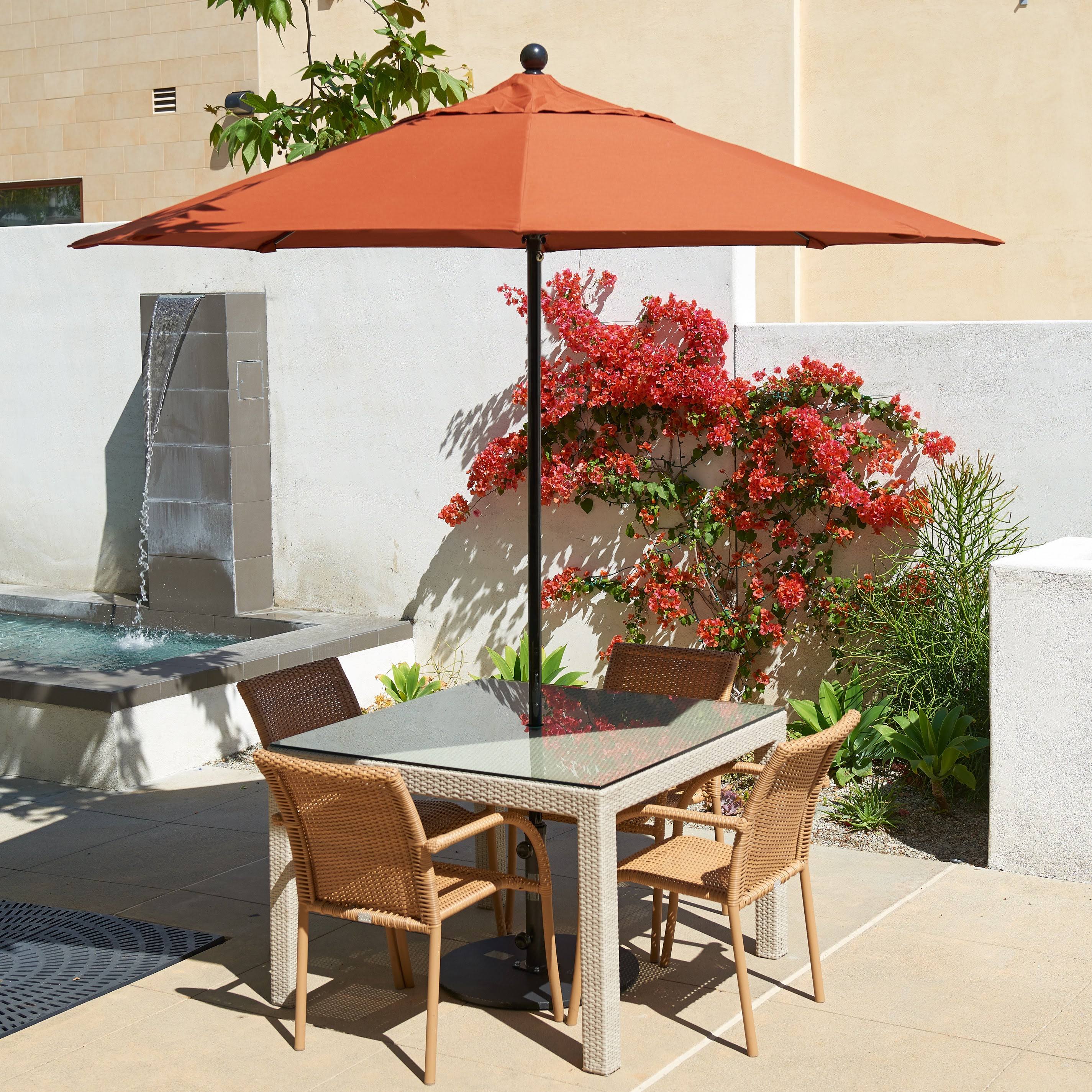 7.5' Fiberglass Market Umbrella Champagne Olefin K6522