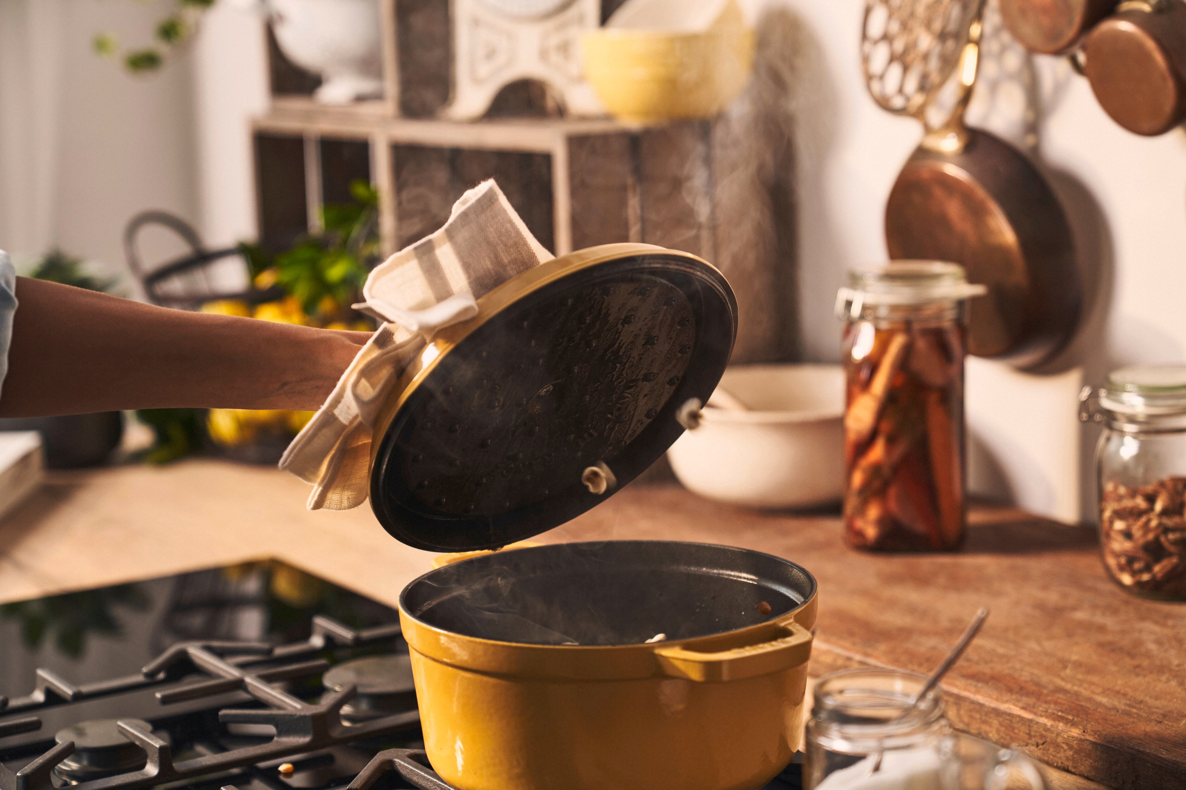 Citron Cast Iron Round Dutch Oven 7-quart T270115
