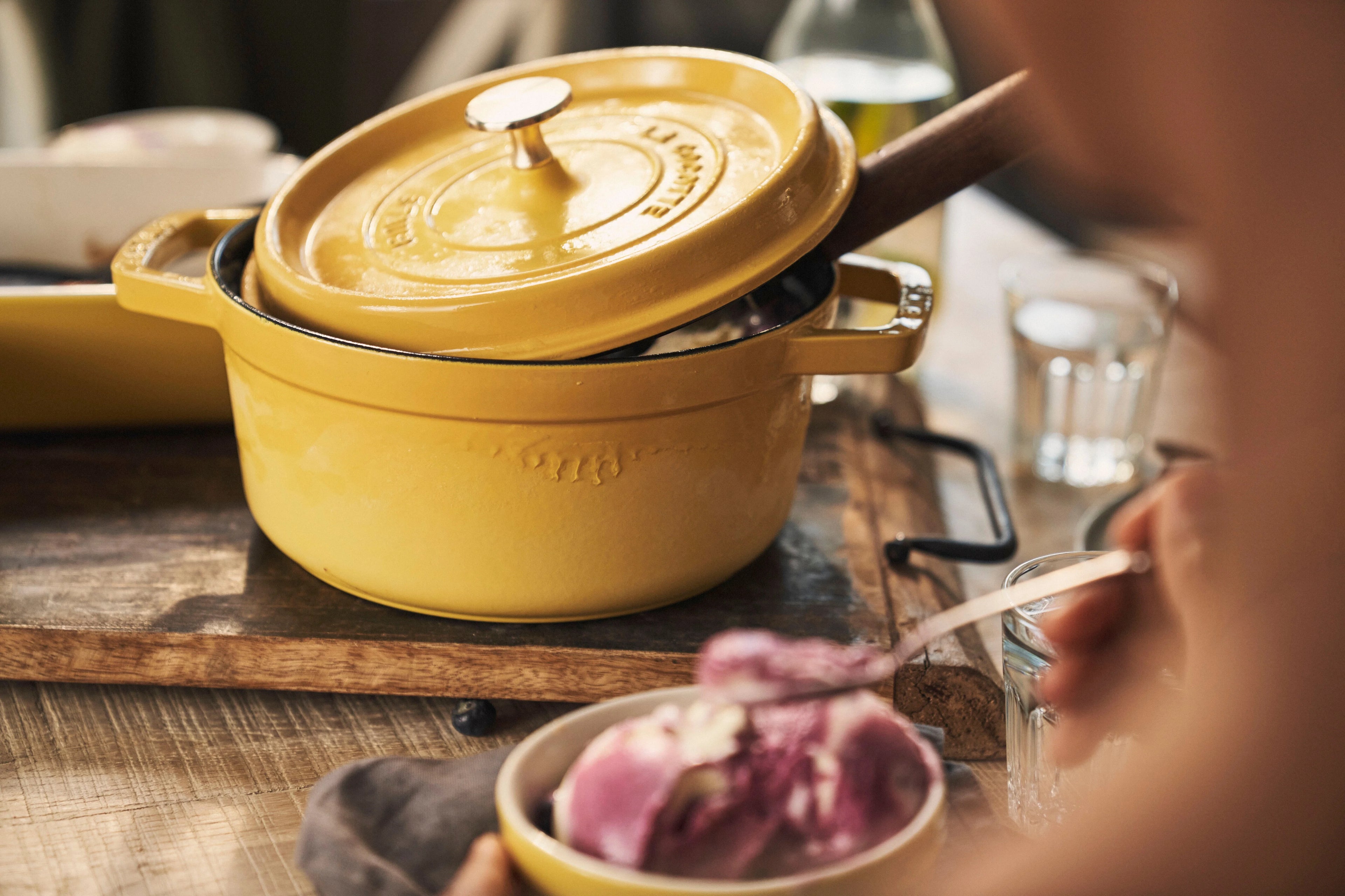 Citron Cast Iron Round Dutch Oven 7-quart T270115