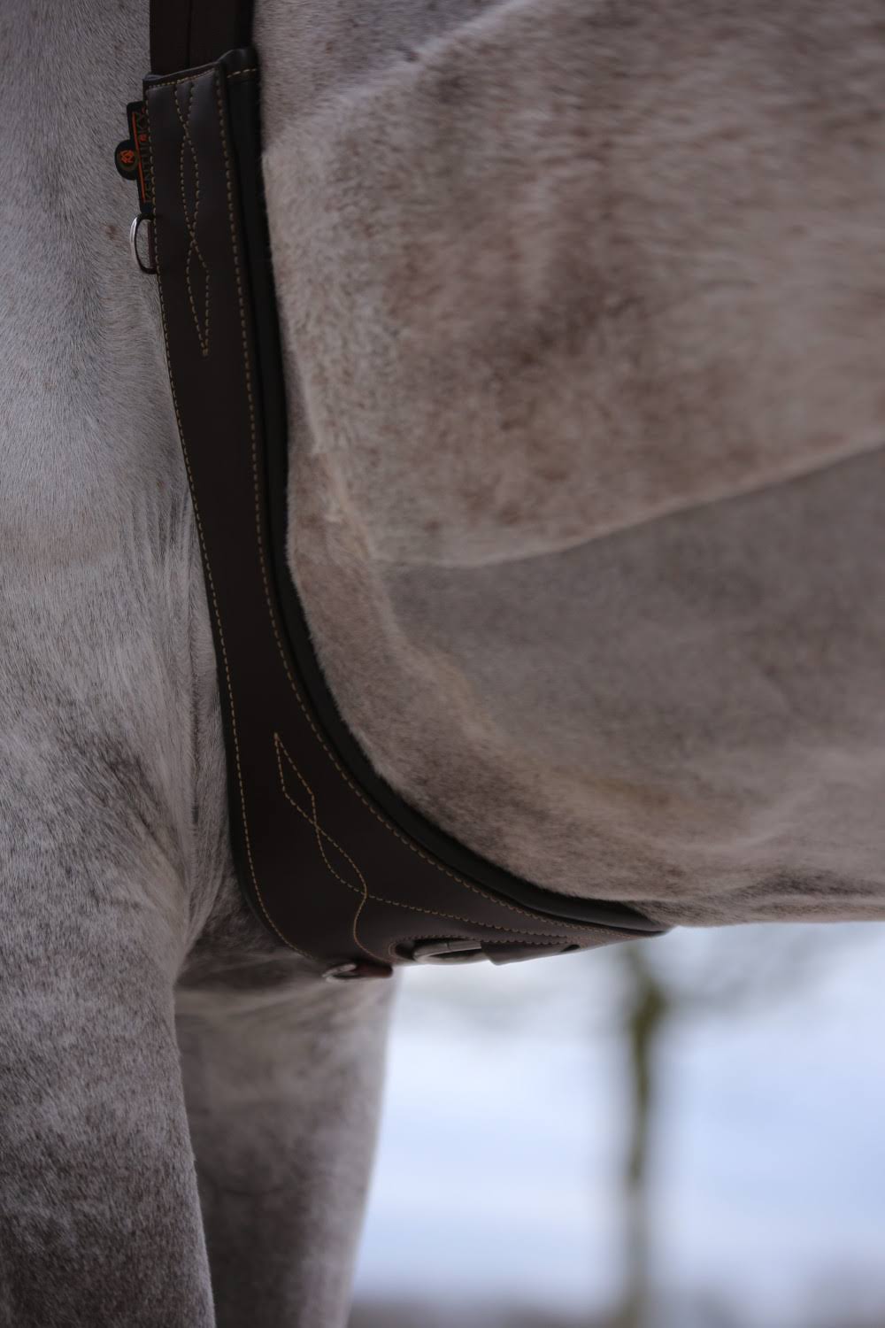 Anatomical Saddle Girth J68632