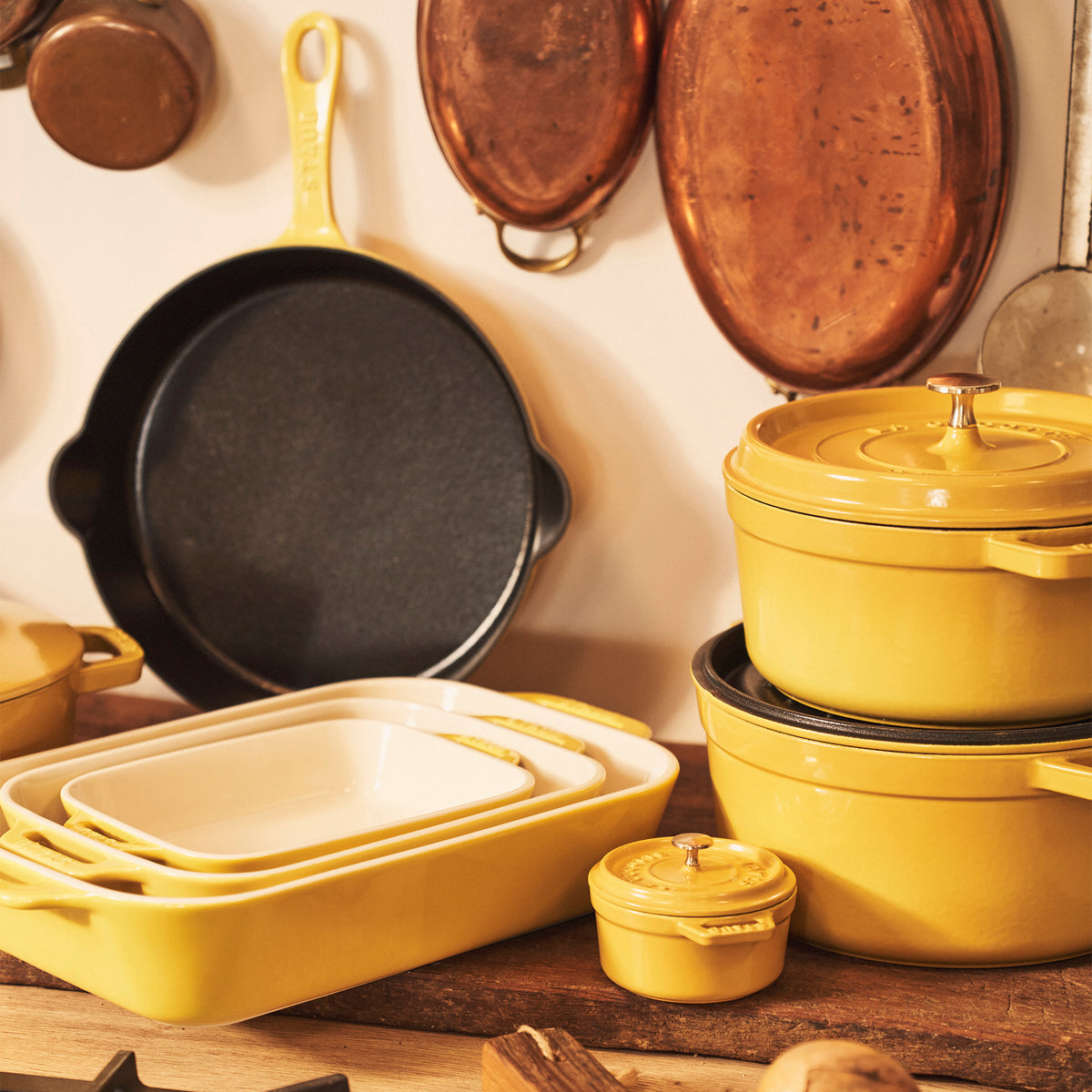 Citron Cast Iron Round Dutch Oven 7-quart T270115