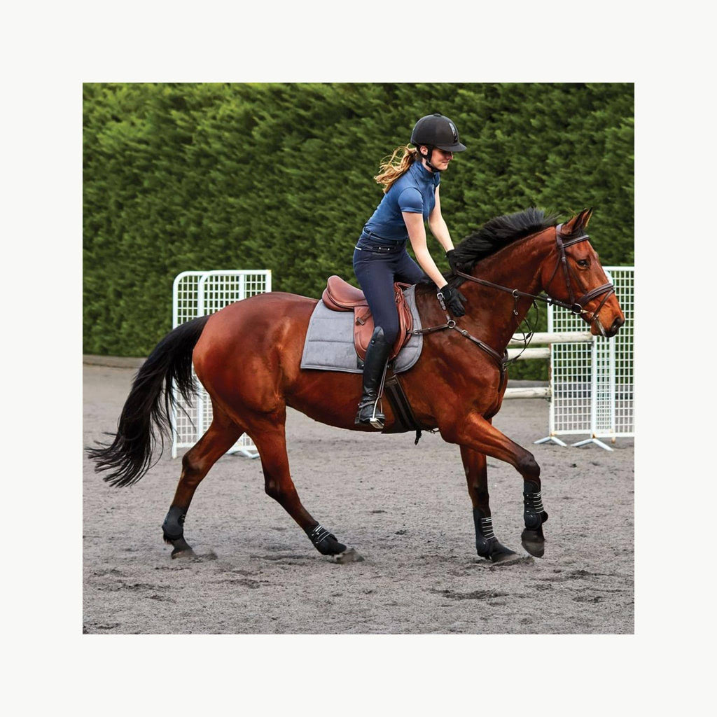 Black Close Contact Saddle B77197