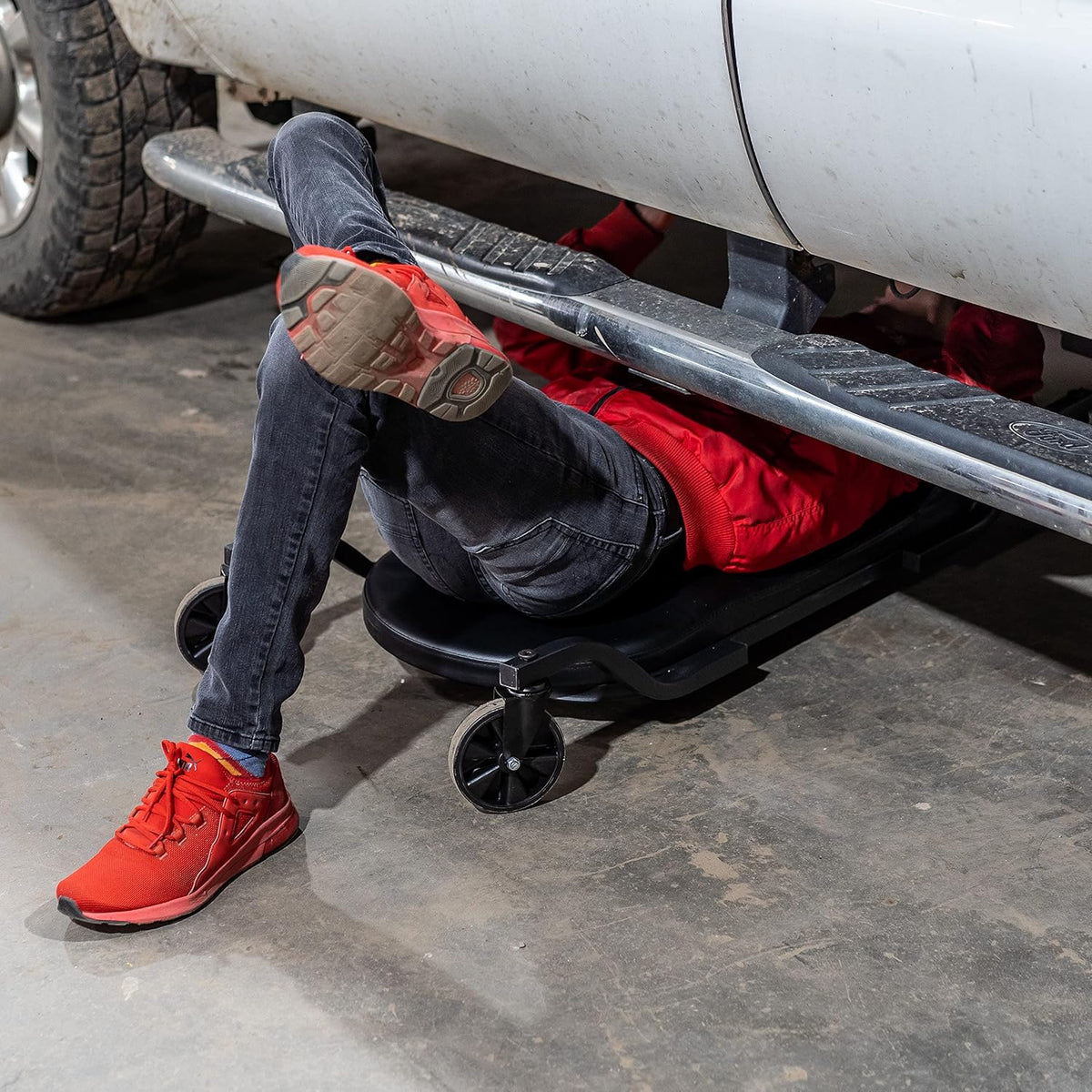 Black Low Profile Automotive Creeper with All-Terrain Casters K154