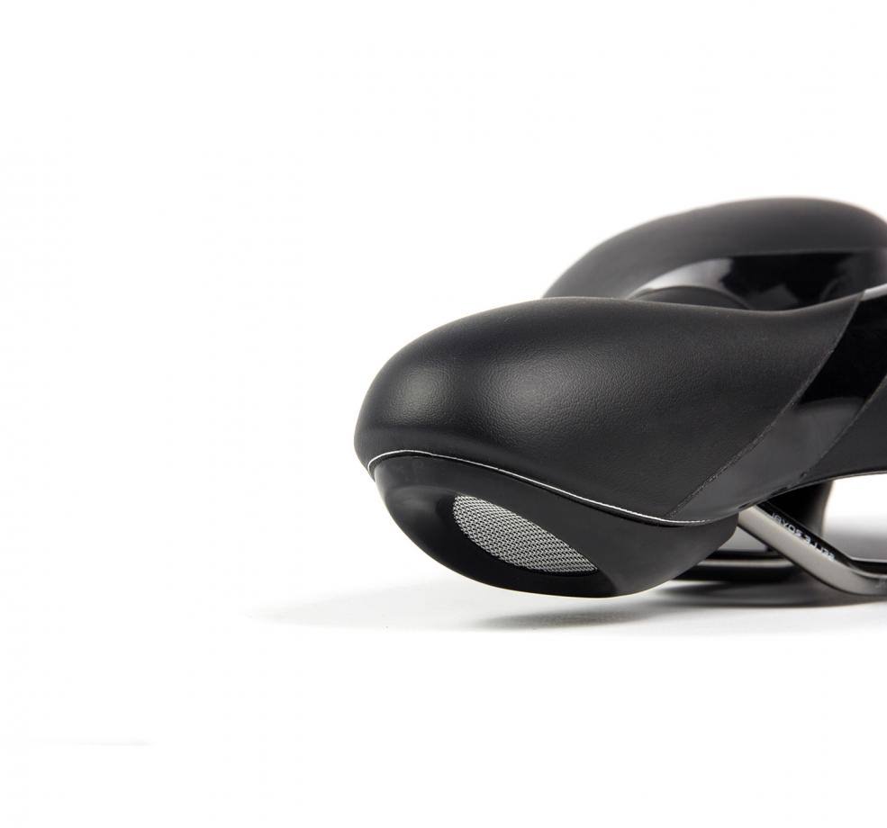 Black Woman Saddle 263x199mm R8173