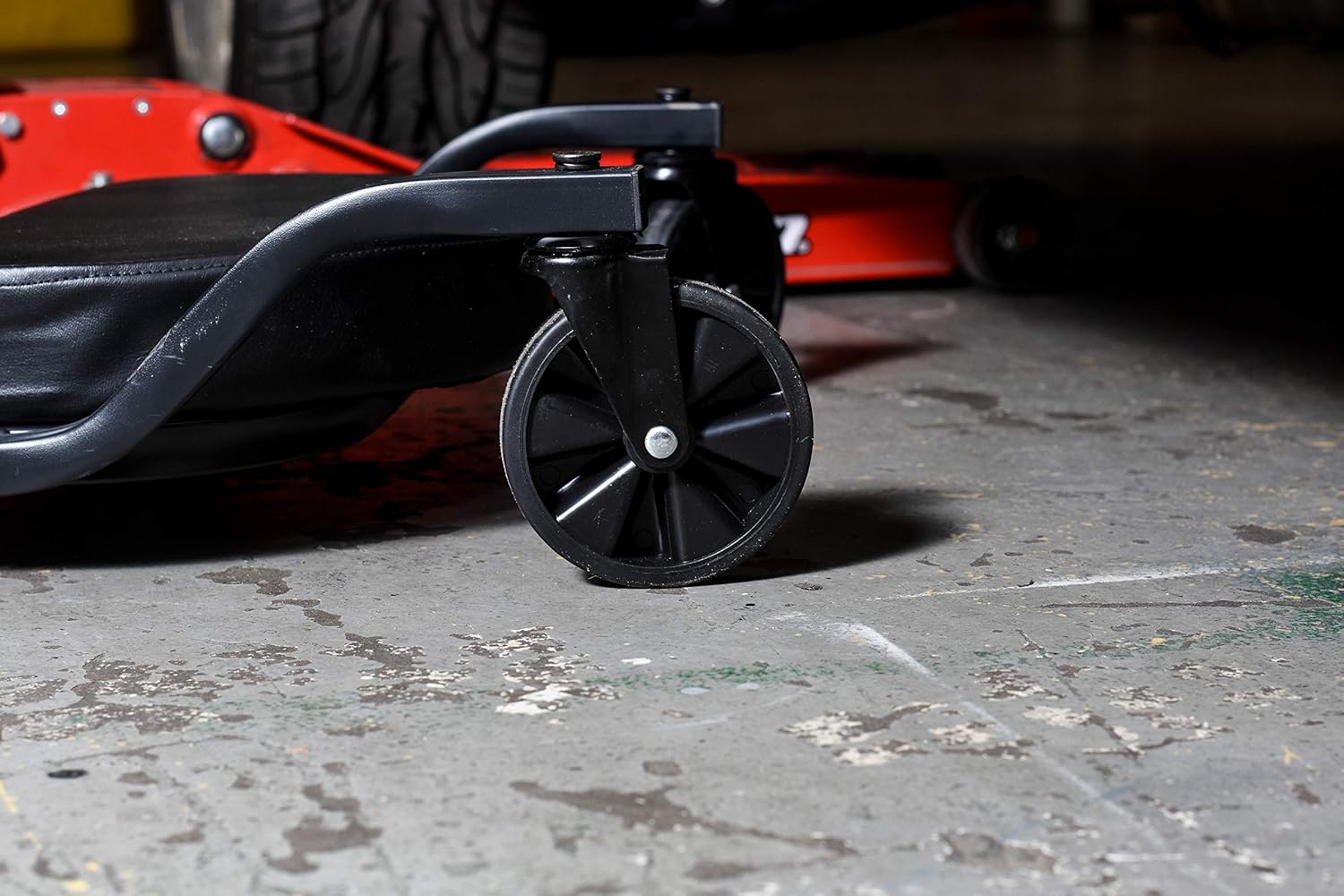 Black Low Profile Automotive Creeper with All-Terrain Casters K154
