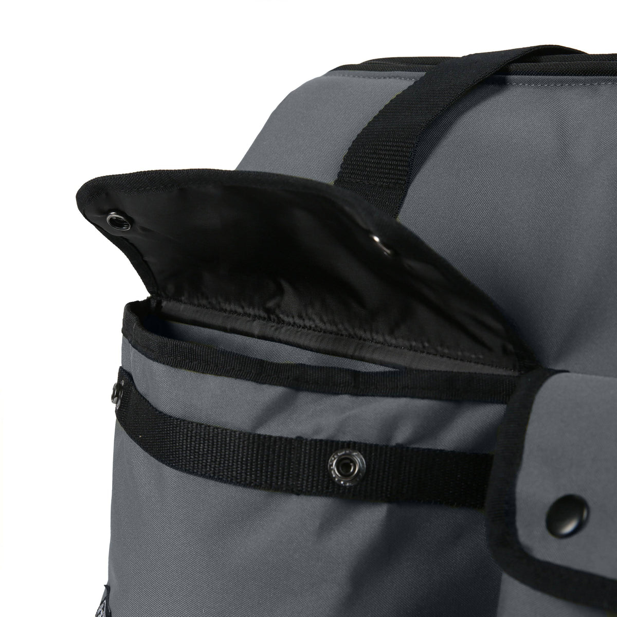 50 Can Insulated Picnic Satchel Gray U156