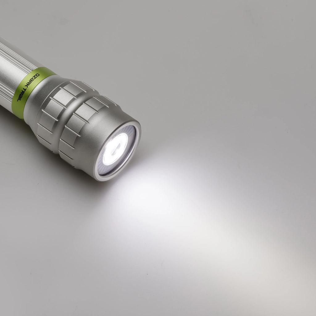 1250 Lumen Rechargeable LED Flashlight N644